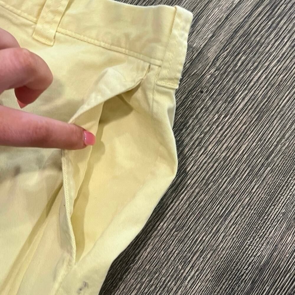 J.Crew Mens 7" Chino Shorts Mid Rise Flat Front Cotton Blend Stretch Yellow 32 - Picture 2 of 7